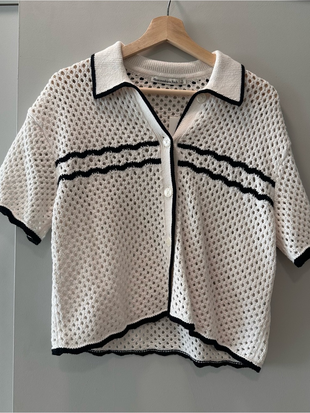 NWT Abercrombie Open-Knit Short Sleeve Button Down Top